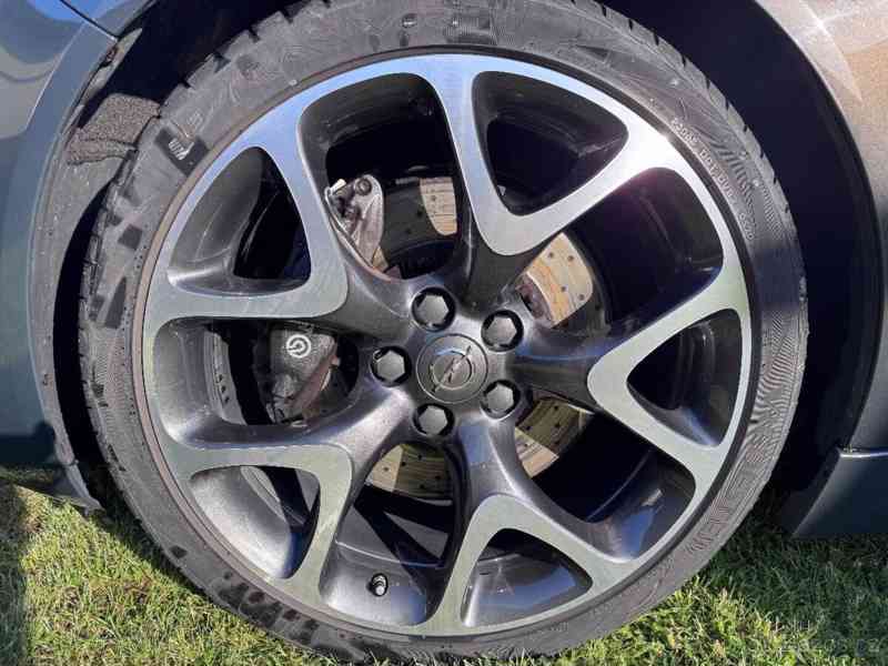Opel Insignia 2,8   OPC - foto 10