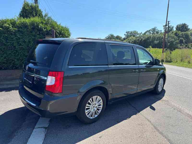 Lancia Voyager 3.6 RT Kůže EU New 2012 - foto 4