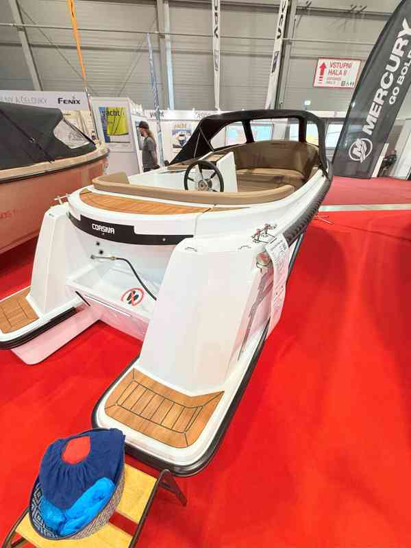 Nová motorová loď Corsiva 565 New Age - foto 3