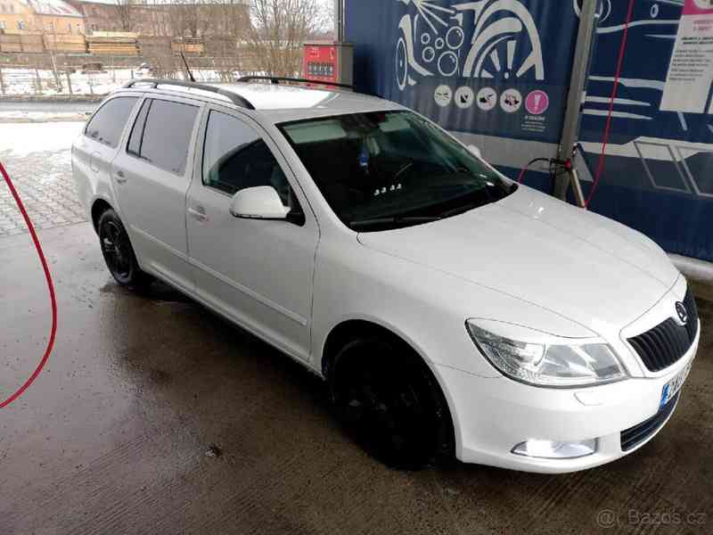 Škoda Octavia 2,2 - foto 13