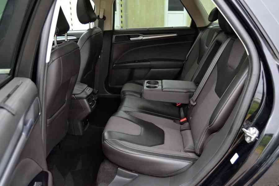 Ford Mondeo V 2.0 TDCI 110kW Titanium kombi - foto 13