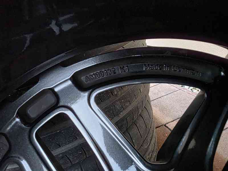 Letní sada Mercedes-Benz E53 AMG R19 - foto 13