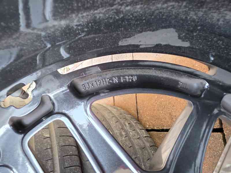 Letní sada Mercedes-Benz E53 AMG R19 - foto 11