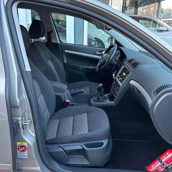 Škoda Octavia 1,6   Prodej - foto 13