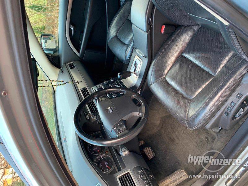 Volvo XC70 2.4 D5 - foto 2