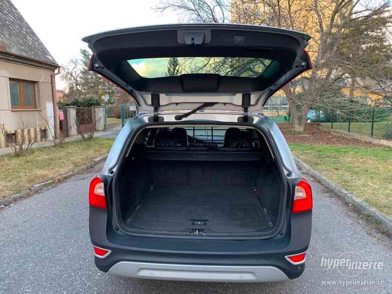 Volvo XC70 2.4 D5 - foto 3