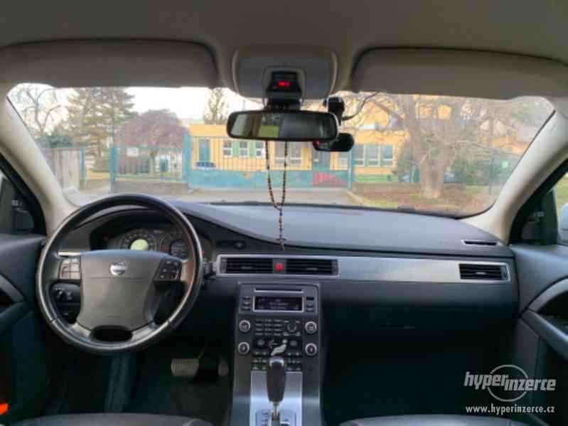 Volvo XC70 2.4 D5 - foto 4