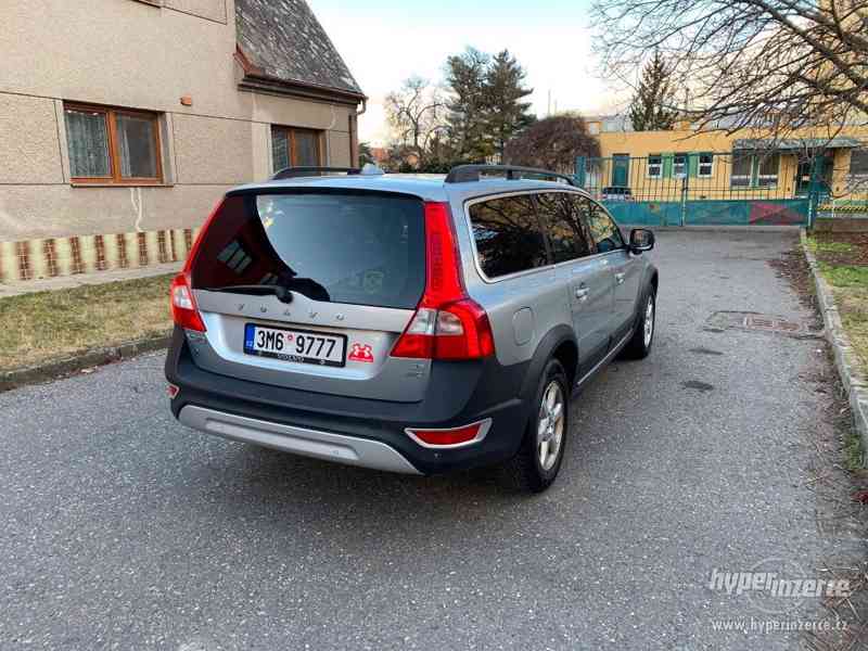 Volvo XC70 2.4 D5 - foto 5