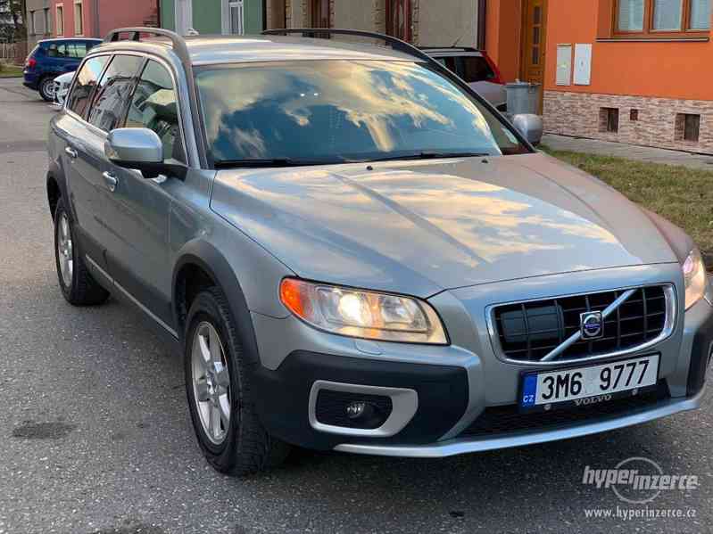 Volvo XC70 2.4 D5 - foto 9