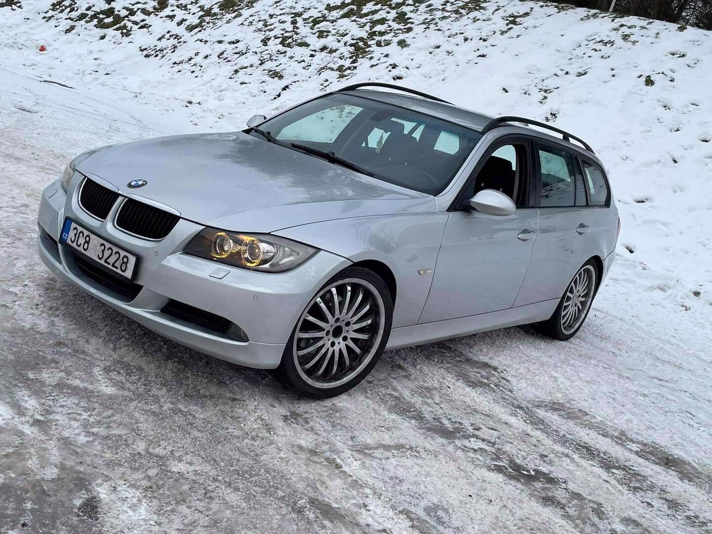 BMW řada 3 - foto 1