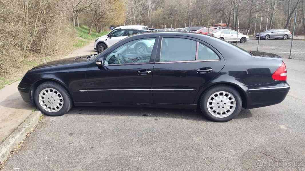 Mercedes-Benz Třídy E 2,0   NÁJEZD 178t KM | KOMFORTNÍ JÍZ - foto 3