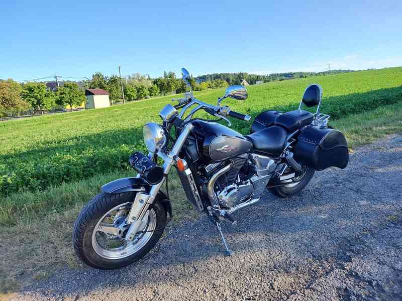 Suzuki VZ 800 MARAUDER  - foto 2
