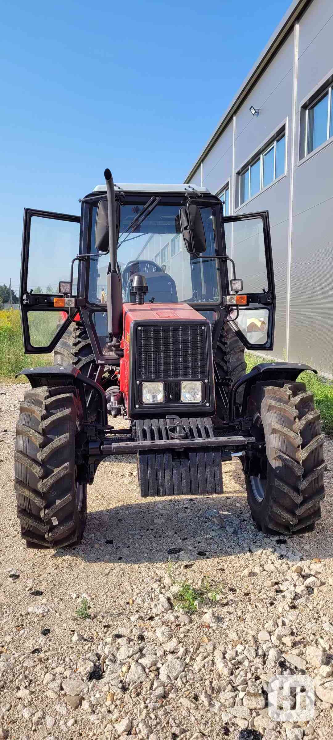 Prodam traktor Belarus 920.2 kovova kapataže - foto 1