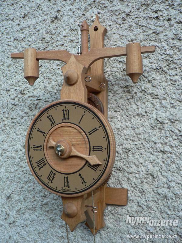 Dřevěné hodiny s lihýřovým regulátorem - foto 2