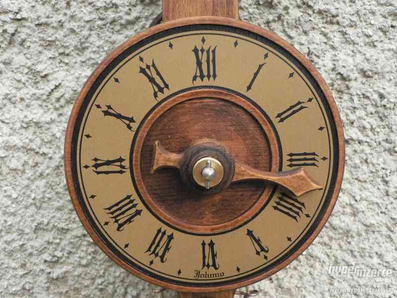 Dřevěné hodiny s lihýřovým regulátorem - foto 5