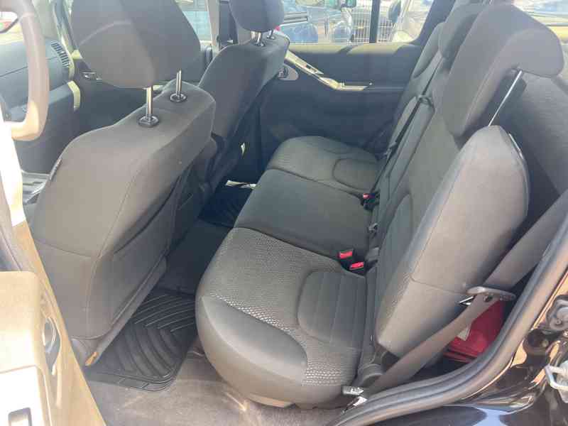 Nissan Pathfinder  2.5 dCi SE Aut. 140kw - foto 4