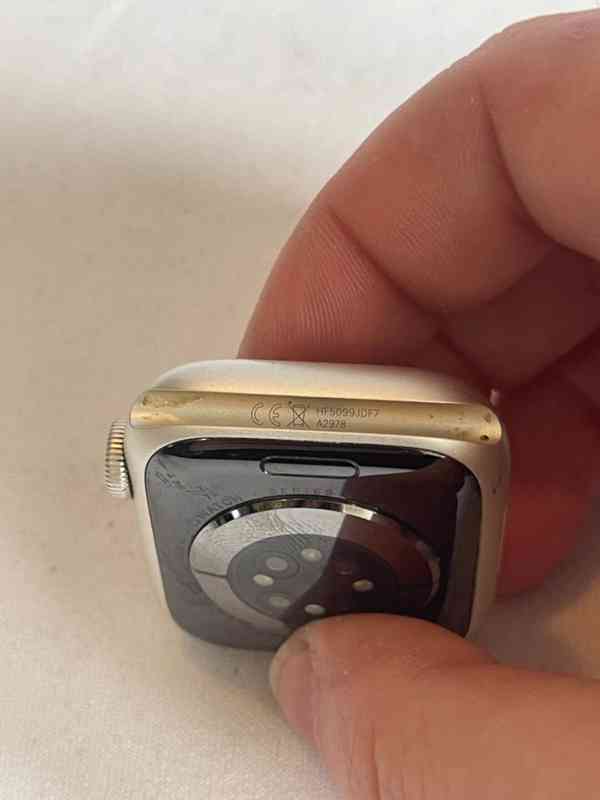 Apple Watch Series 9 GPS Aluminium 41 mm v provedení Star... - foto 5