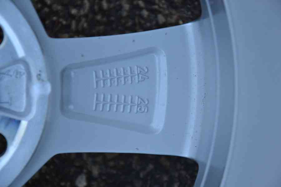 Š.Fabia IV/VW Polo.S.Ibiza -NOVÁ zimní ALU sada 185/65R15. - foto 25