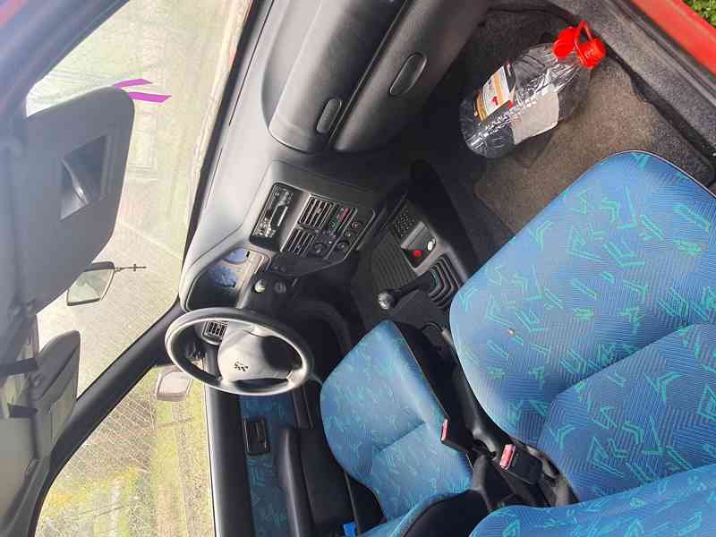 Peugeot 106 - foto 3