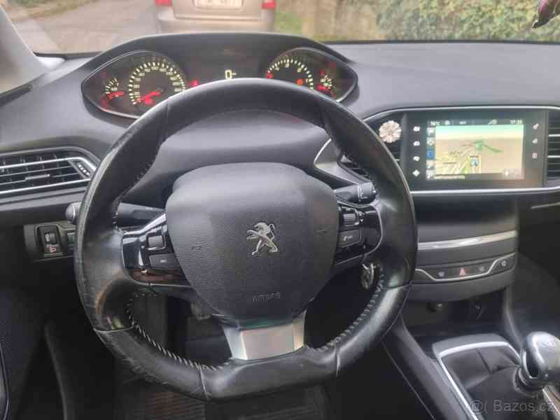 Peugeot 308 1,6   HDi - Prostor. kombi s bohatou - foto 16