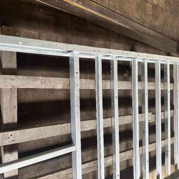 Nový bržděný přívěsný vozík 1500kg, 3,20m x 1,55m, DPH - foto 14