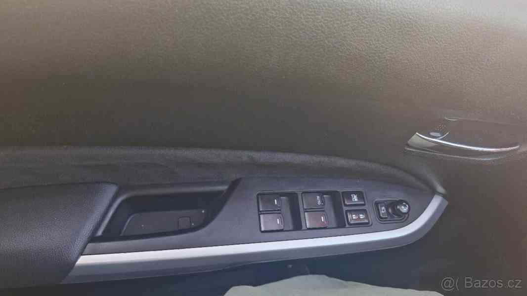 Suzuki Vitara 1,4   4x4 - foto 7