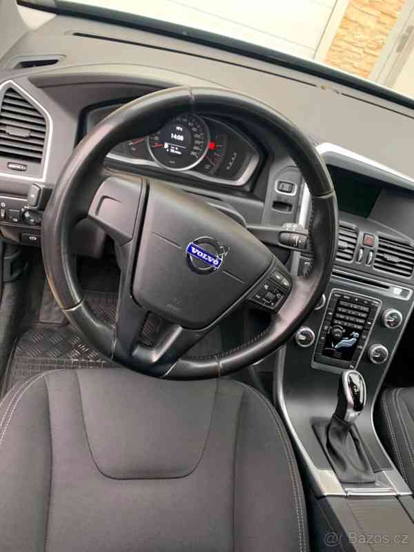 Volvo XC60 2,0 - foto 4