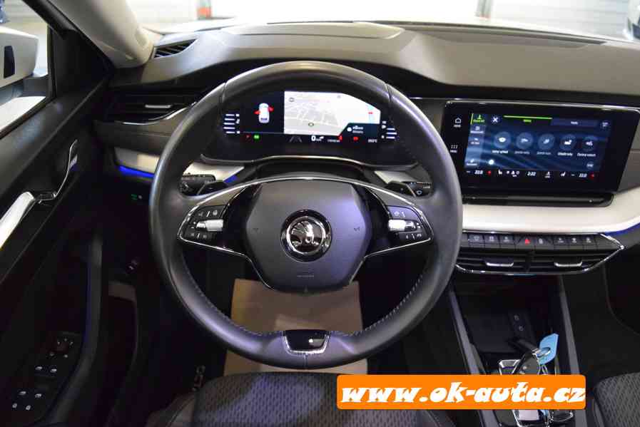 Škoda Octavia 2.0 TDI STYLE PLUS MATRIX DSG 2021-DPH - foto 16
