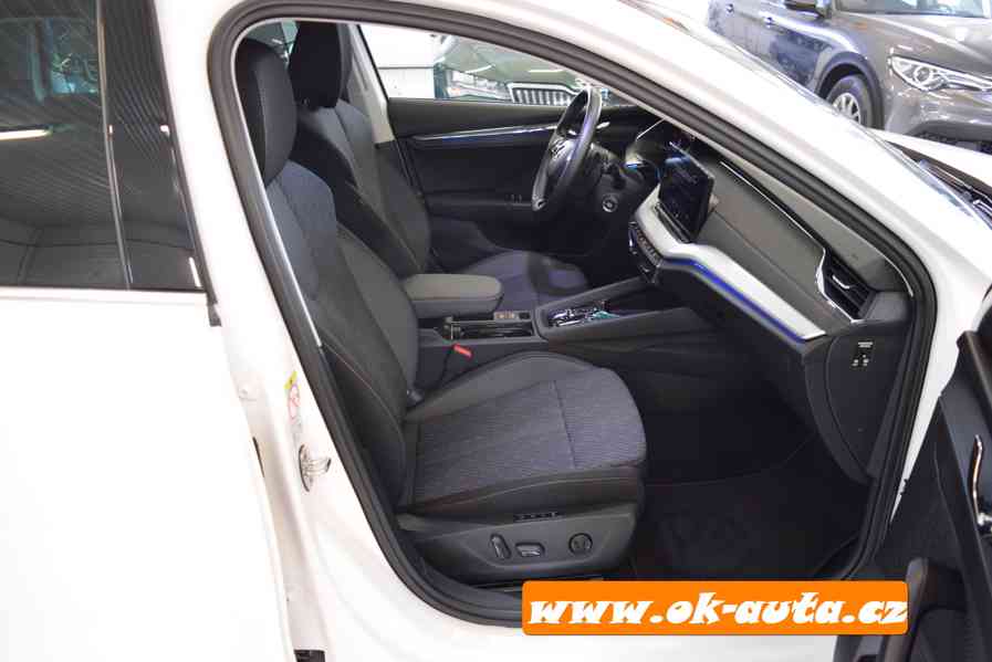 Škoda Octavia 2.0 TDI STYLE PLUS MATRIX DSG 2021-DPH - foto 11