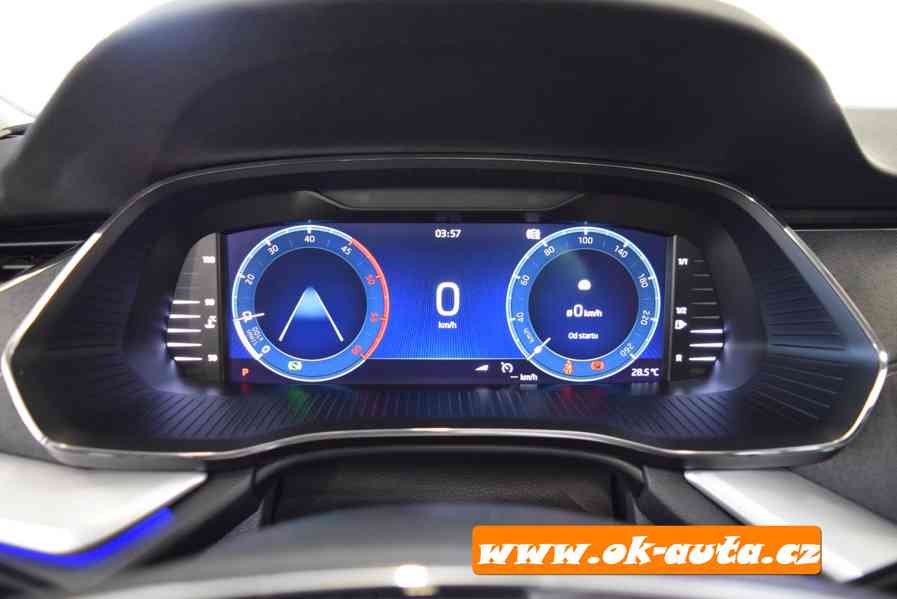 Škoda Octavia 2.0 TDI STYLE PLUS MATRIX DSG 2021-DPH - foto 31