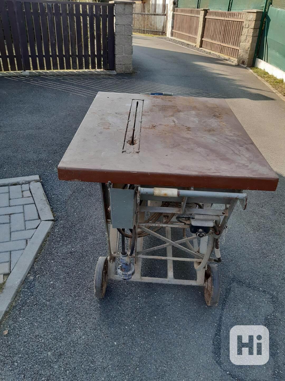 Cirkulárka s kolébkou - foto 1