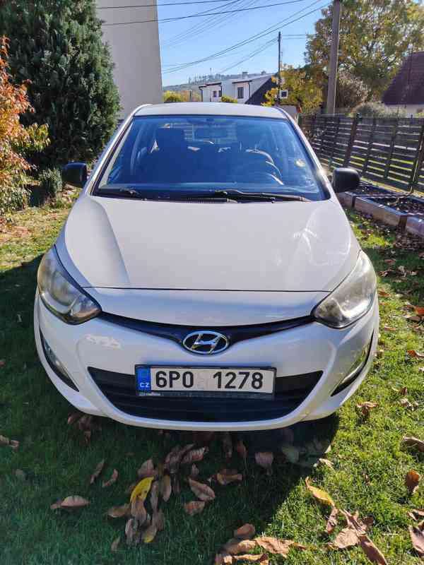 Prodej hyundai i20 + nové zimní pneu - foto 3
