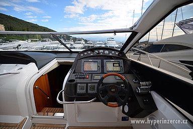 Prodám motorový člun SUNSEEKER Portofino 53 - Hardtop - foto 3