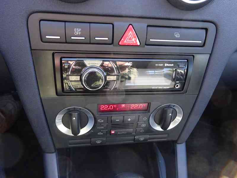 Audi A3 1.6i r.v.2004 (75 kw) AUTOMAT 6 rychl. - foto 8