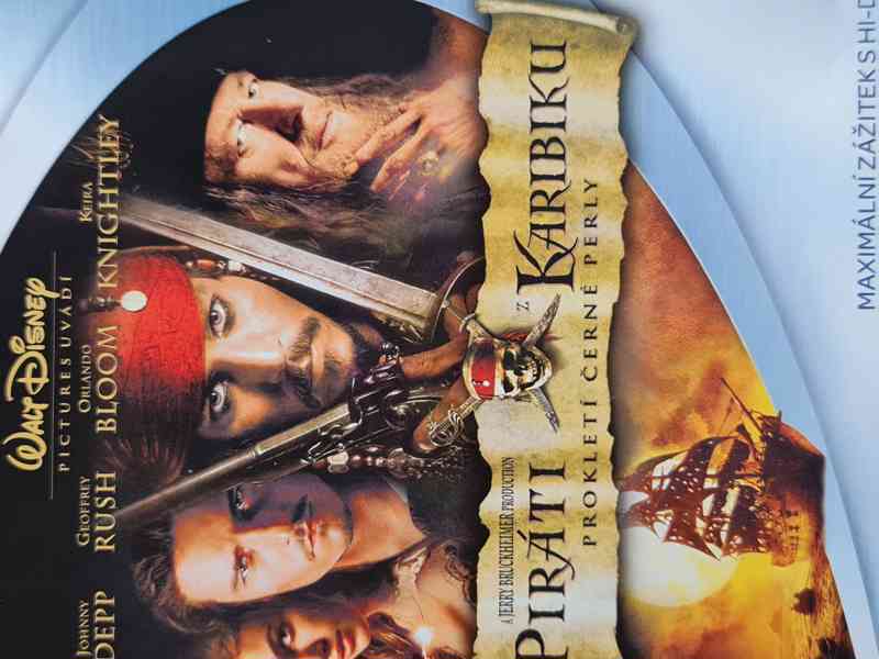 DVD - PIRÁTI Z KARIBIKU / Prokletí černé perly (BD) - foto 1