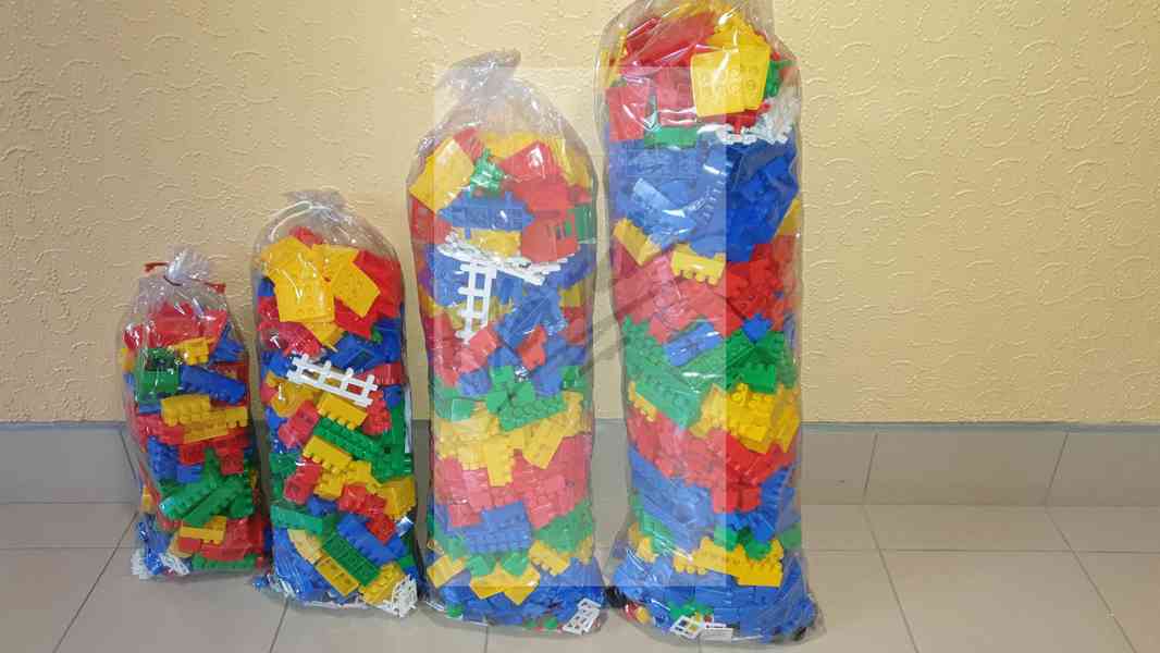 Dětsky Bagr Lego Kostky Dětské křesílko Zahradna Houpacka - foto 2