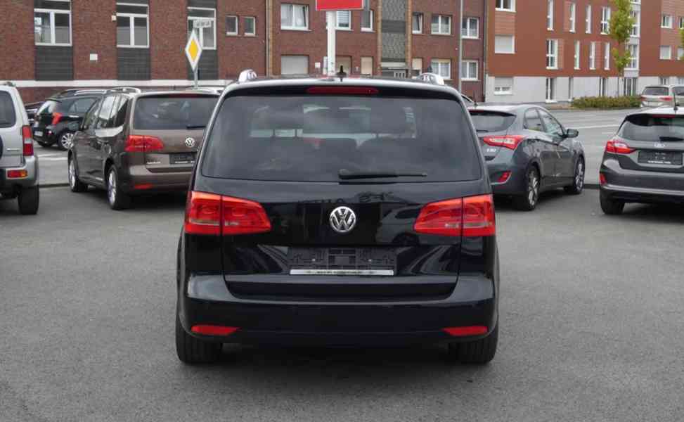 Volkswagen Touran 2,0TDI Life DSG 103kw - foto 13