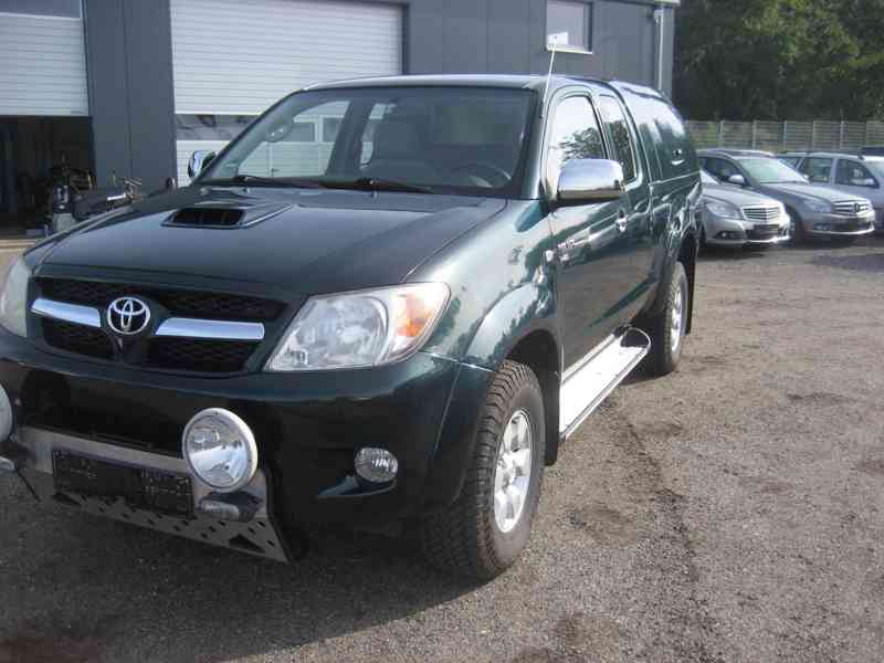 Toyota Hilux 2,5 D4D Extra Cab Sol 4x4 88kw - foto 3