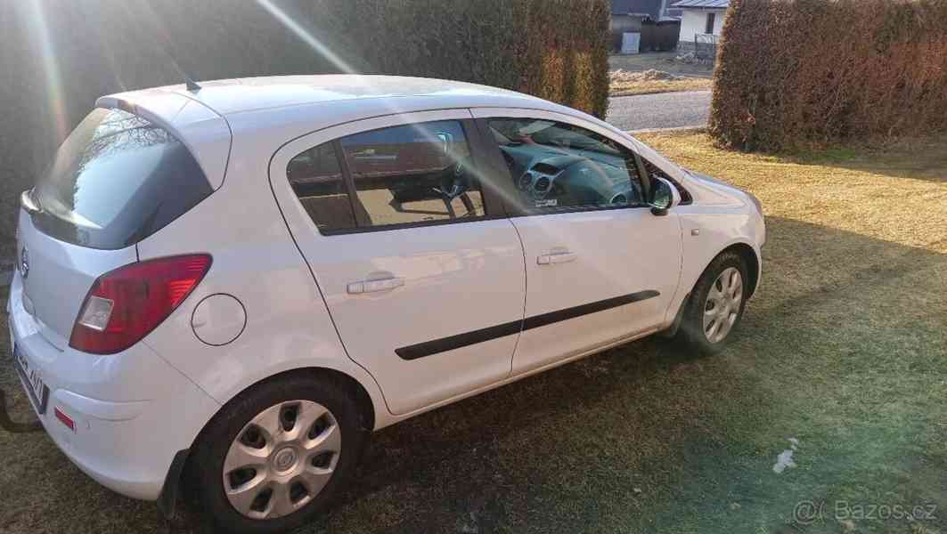 Opel Corsa 1,4 r.v. 2012, 96 000 km - foto 1