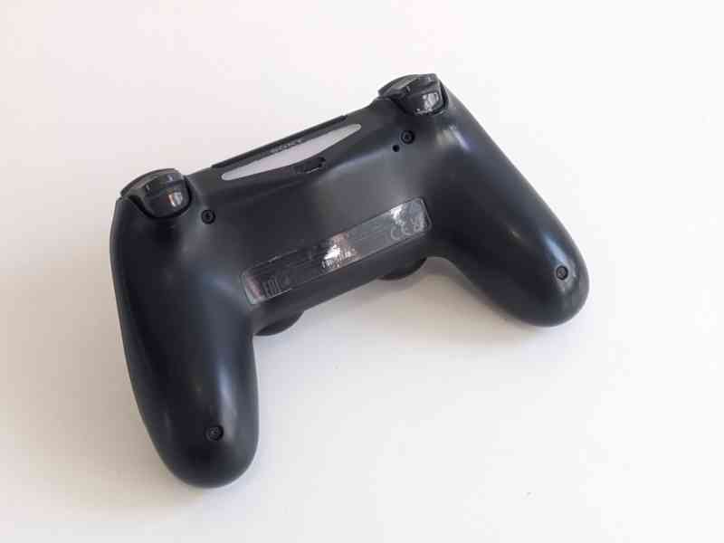 Ovladač Sony Dualshock 4 - foto 3