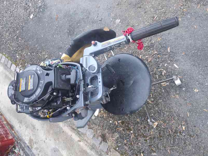 Prodám motor Yamaha F8CMH 8 HP r.v 2003 - foto 6