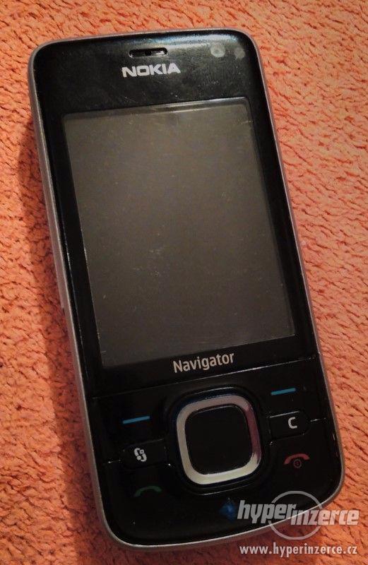 Výsuvný mobil Nokia 6210 Navigator - k opravě nebo na ND. - foto 3
