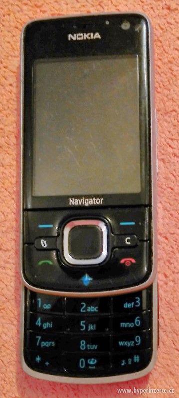 Výsuvný mobil Nokia 6210 Navigator - k opravě nebo na ND. - foto 4