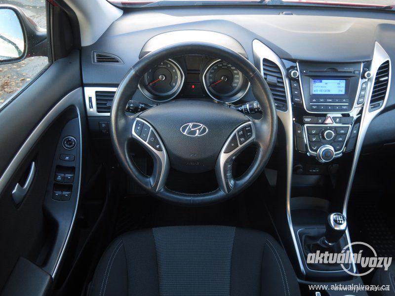 Hyundai i30 1.4, benzín, r.v. 2014 - foto 7