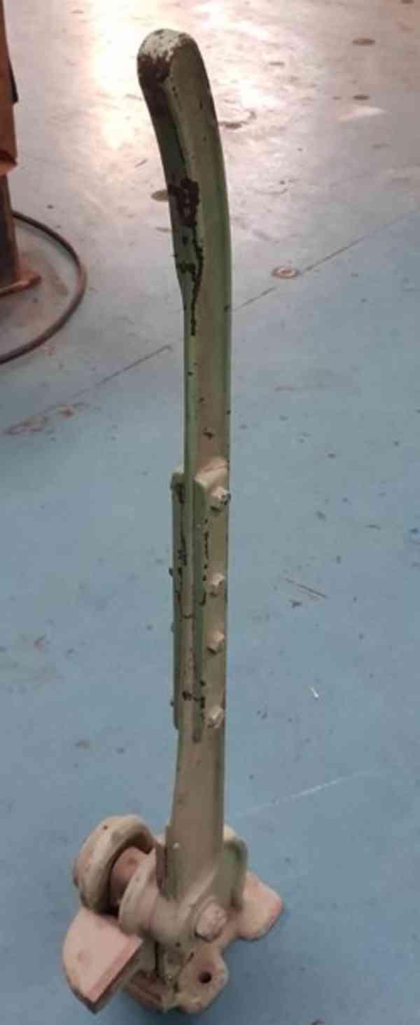 Nůžky pákové ruční s děrovadlem (13810.) - foto 1