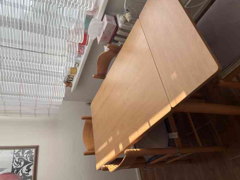 Jídelní stůl rozkládací + 4 židle - foto 3
