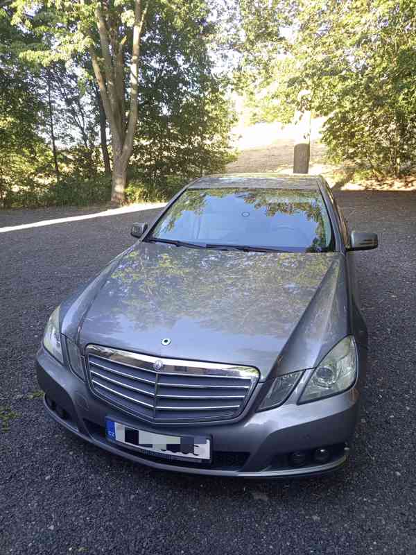 Mercedes E250 CDI  - foto 2