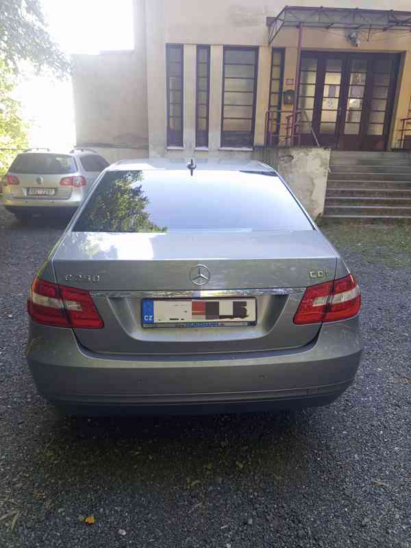 Mercedes E250 CDI  - foto 5