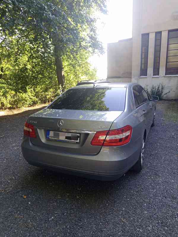 Mercedes E250 CDI  - foto 6