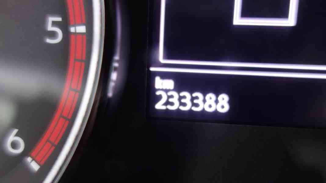 VOLKSWAGEN Crafter 35 2.0 6G FWD DR valníkový s plachtou - foto 8